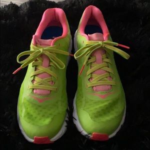 HOKA ONE ONE WOMENS SIZE 10